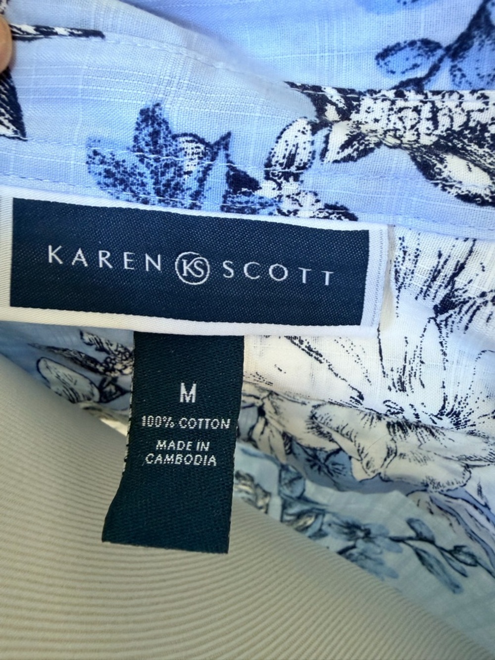 KAREN SCOTT Blue Floral Button Down Shirt - Picture 3 of 3